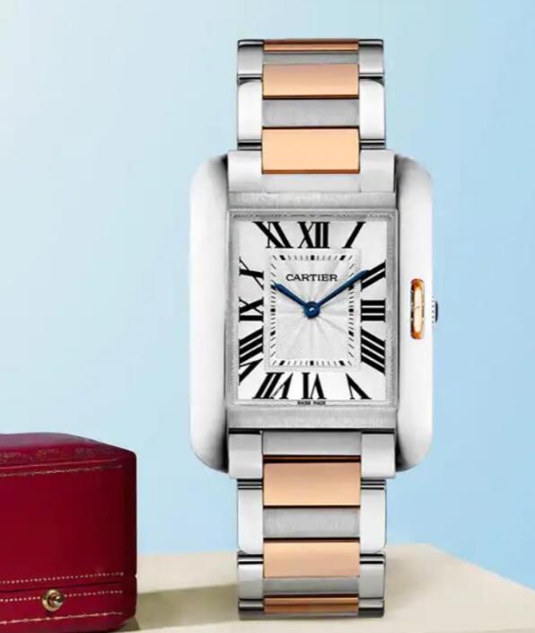 The rose gold has added the brilliance to the simple Cartier.